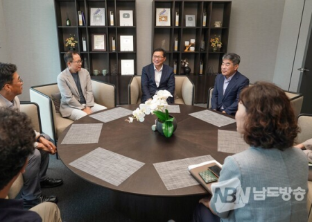 [예시] 유관기관 교류 이미지